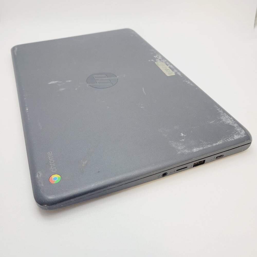 Pre-Owned 14" HP Chromebook G5 Laptop 7CZ87UT#ABA, No USB-C Charging Cord - Picture 3 of 5